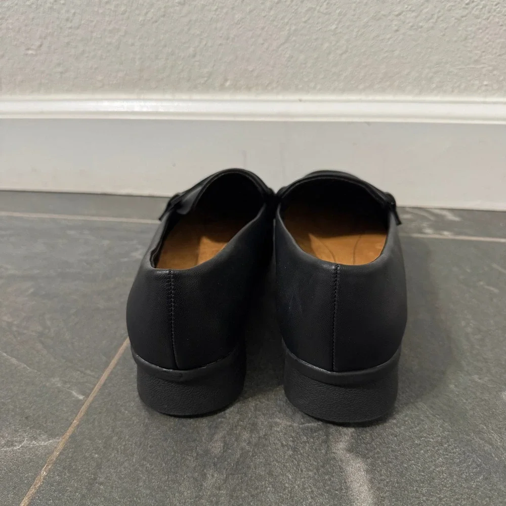 Baretraps Addison Black Loafers Womens 7.5M Comfort Memory Foam Slip On Academia